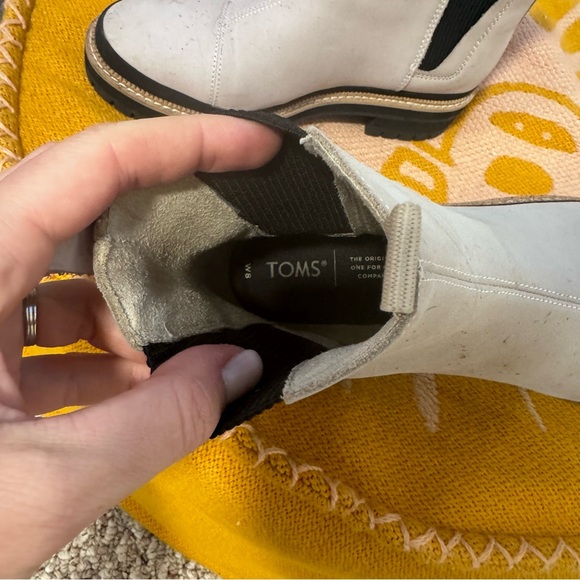 Toms Booties - Picture 4 of 8